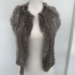 525 Girls Rabbit Fur Vest Sz L